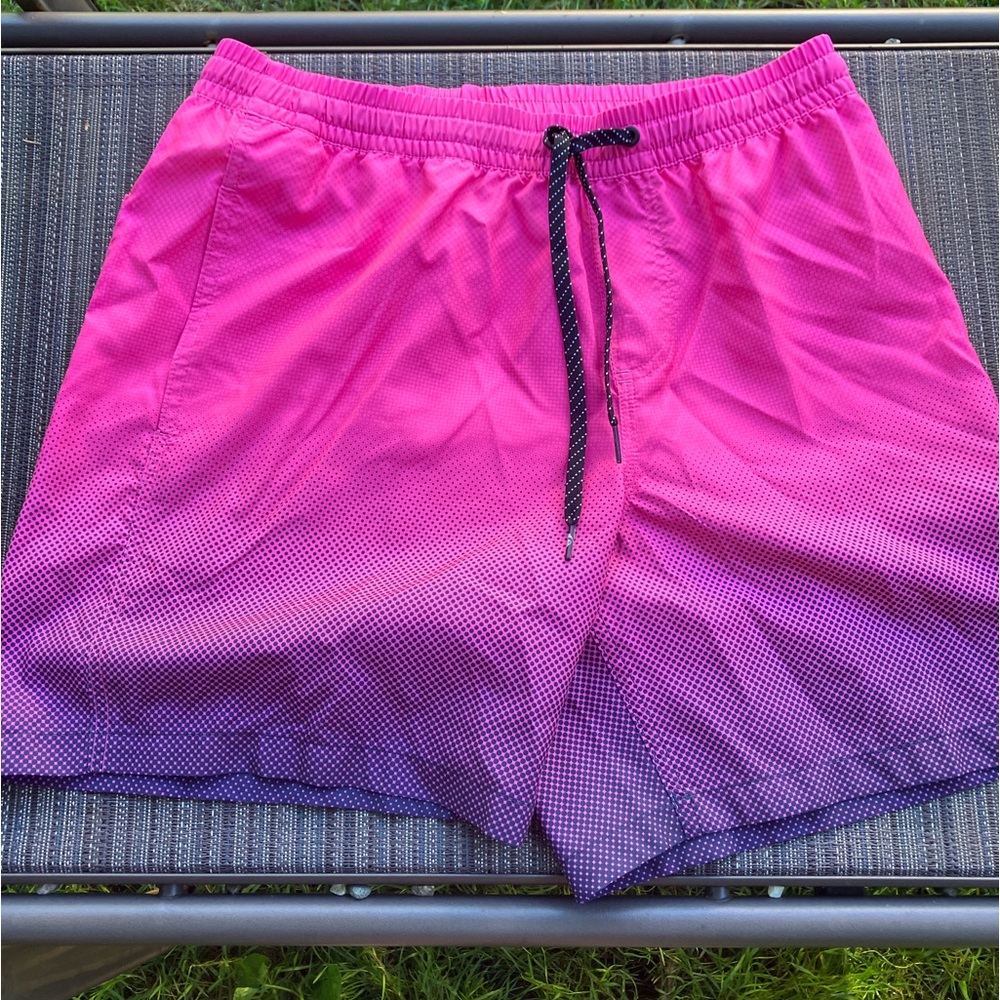 Quick silver men’s pink swim shorts 3 pockets brand new with tags size medium
